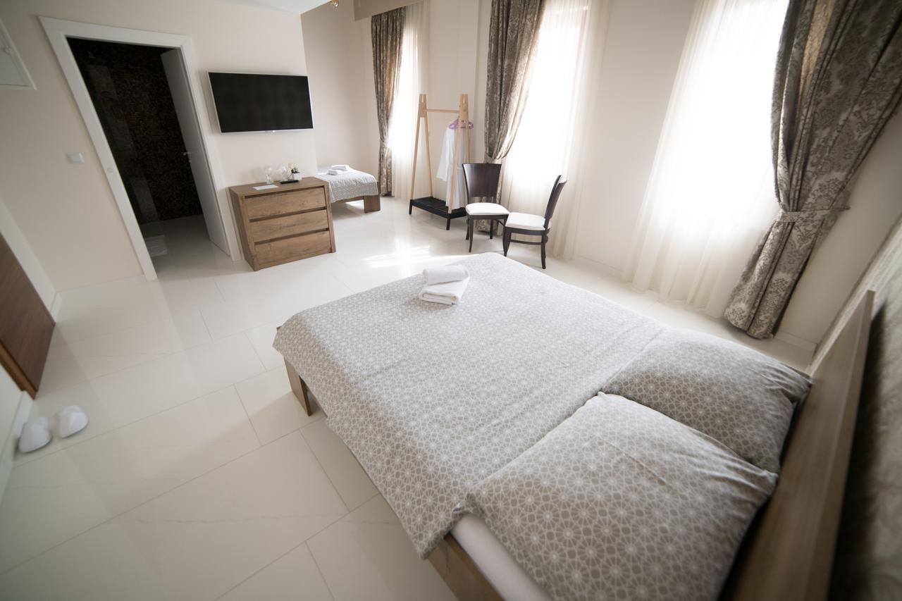 Hotel Urban Buzim Buitenkant foto